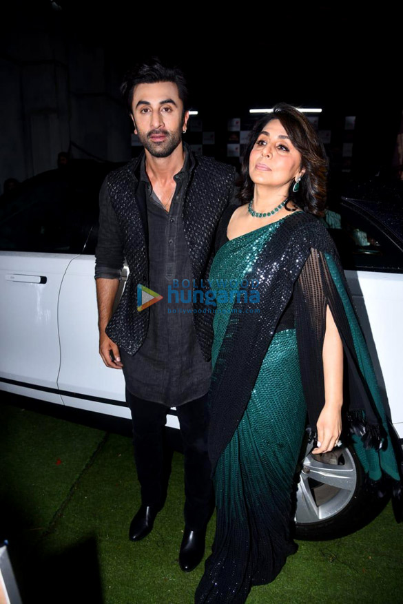 photos ranbir kapoor joins mother neetu kapoor on the sets of dance deewane juniors along with vaani kapoor for shamshera promotions 1
