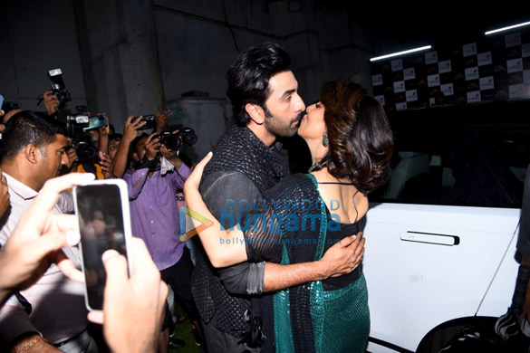 photos ranbir kapoor joins mother neetu kapoor on the sets of dance deewane juniors along with vaani kapoor for shamshera promotions 5