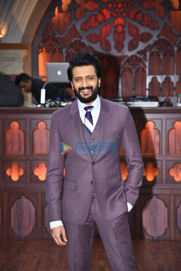 photos riteish deshmukh varun sharma and other celebs attend the wrap up party of amazon mini tvs show case toh banta hai 5