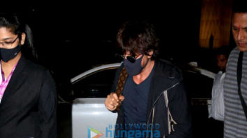 Photos: Shah Rukh Khan snapped at the airport