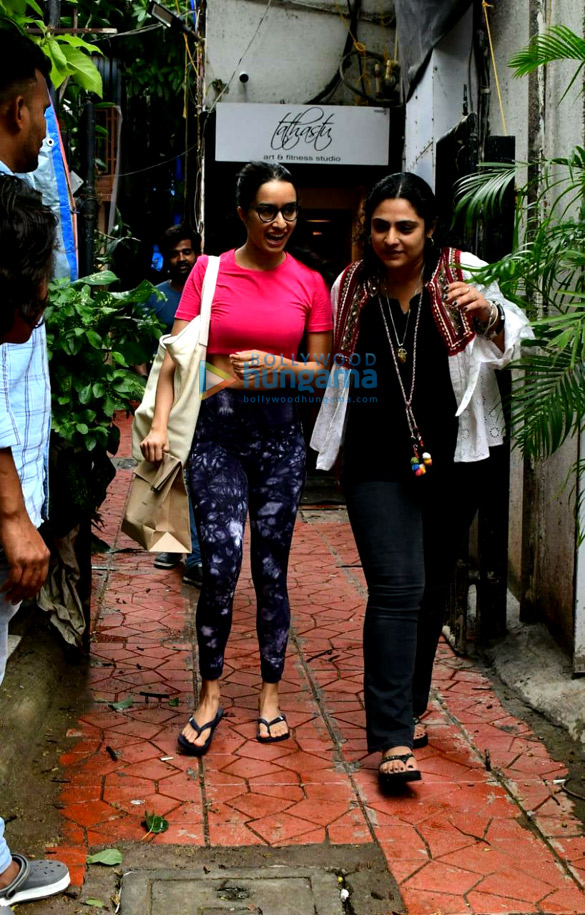 Photos: Shraddha Kapoor, Luv Ranjan and Bosco Martis snapped in Juhu