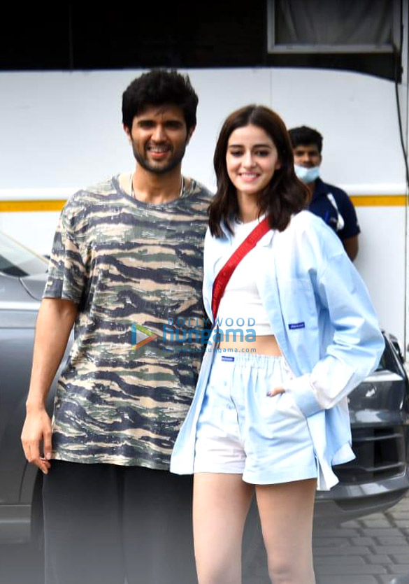 photos vijay deverakonda ananya panday karan johar and others snapped at kalina private airport 2