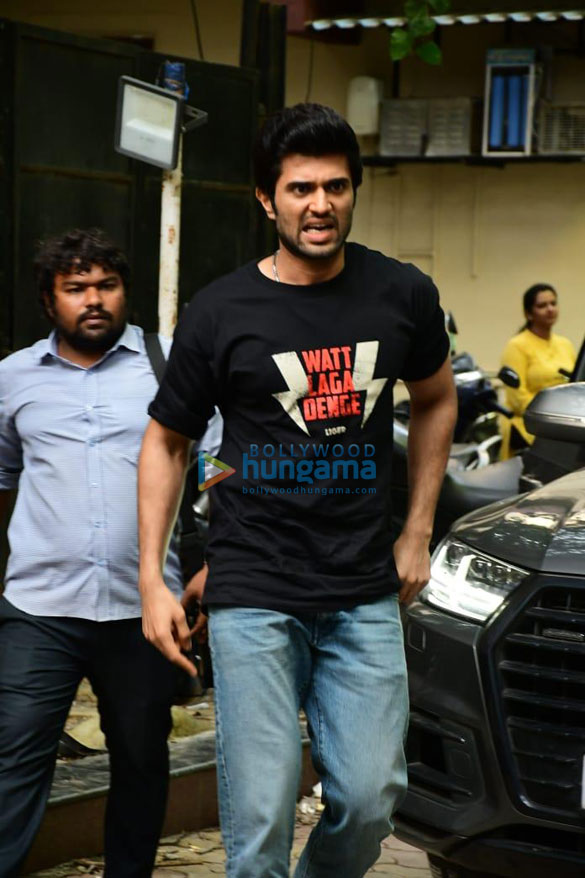 photos vijay deverakonda and ananya panday snapped promoting their film liger 5