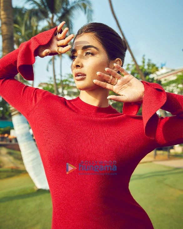 pooja_hegde 8 2