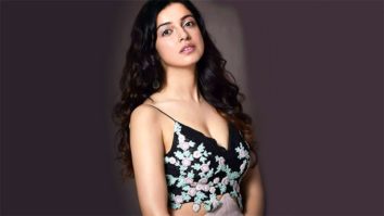 Receiving queen vibes from Divya Khosla Kumar’s all gold attire
