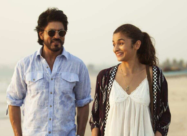 Shah Rukh Khan praises Alia Bhatt for Darlings: 'You are the soul and sunshine of all things' Shah Rukh Khan praises Alia Bhatt for Darlings: 'You are the soul and sunshine of all things'