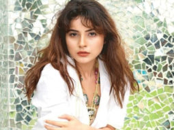 Shehnaaz Gill spotted in a funny hair situation