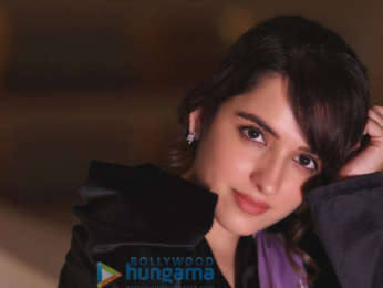Celebrity Photos of Shirley Setia