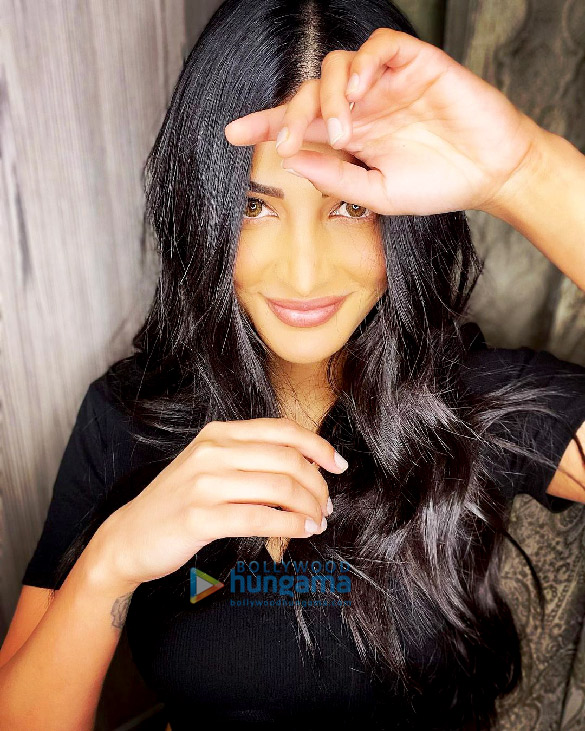 shruti haasan 4 6