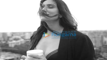 Celebrity Photos of Sonnalli Seygall
