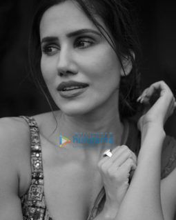 Celebrity Photos of Sonnalli Seygall