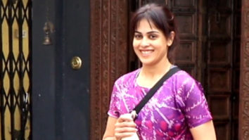 Spotted: Genelia D’Souza playing with a dog