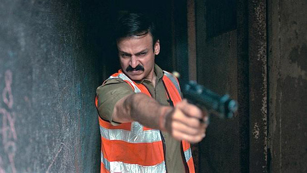 Suniel Shetty to make his OTT debut with Dharavi Bank; Vivek Oberoi and Sonali Kulkarni also part of MX Player series Suniel Shetty to make his OTT debut with Dharavi Bank; Vivek Oberoi and Sonali Kulkarni also part of MX Player series