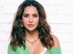 Aisha Sharma rocks the casual street style look; carries a Louis Vuitton bag  worth Rs. 1.5 lakh in Moscow 1 : Bollywood News - Bollywood Hungama