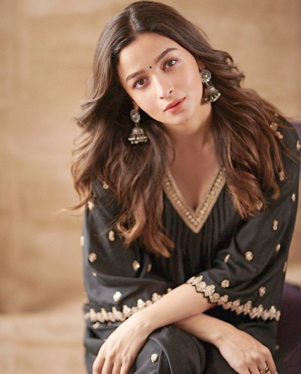 Alia Bhatt casts a spell in black Anarkali worth Rs. 45K at Darlings promotion