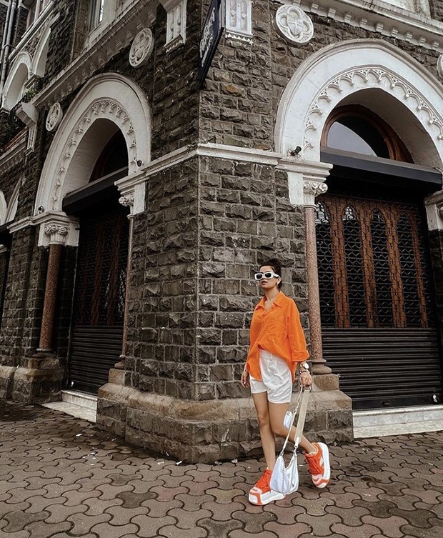 Avneet Kaur takes over streets of Mumbai in chic oversized orange shirt and white shorts Avneet Kaur takes over streets of Mumbai in chic oversized orange shirt and white shorts