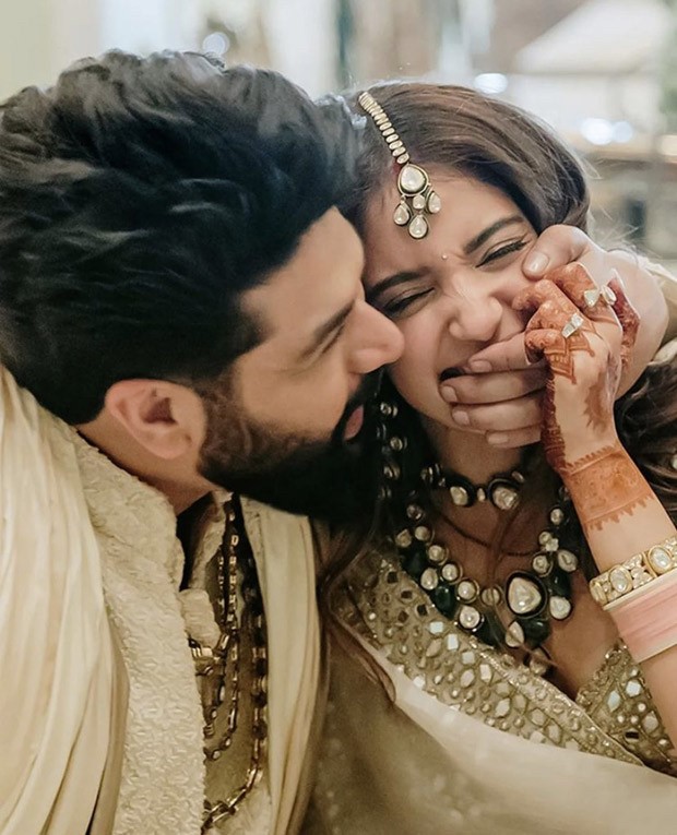 Designer Kunal Rawal & Arpita Mehta’s wedding pics are here, and they are adorable Designer Kunal Rawal & Arpita Mehta’s wedding pics are here, and they are adorable