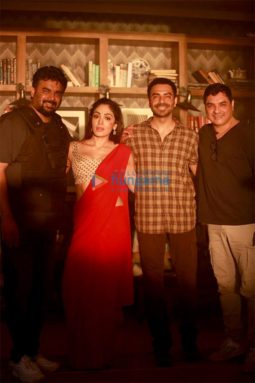 On the sets of the movie Dhokha - Round D Corner