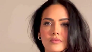 Esha Gupta flaunts her cute smile