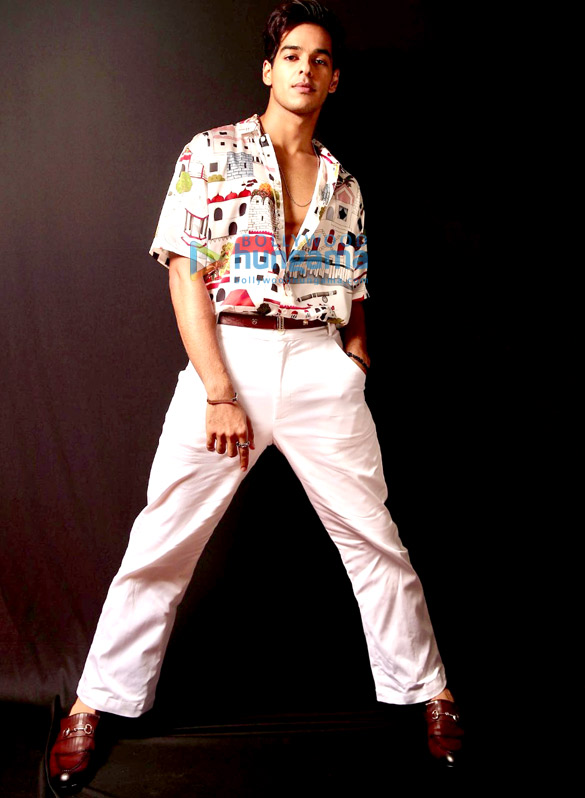 ishaan khatter 3 4