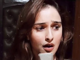 It’s an open secret now, Sadia Khateeb can sing!
