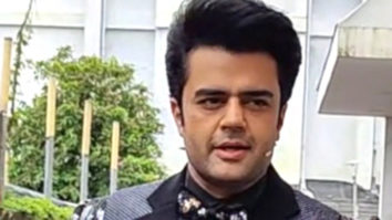 Maniesh Paul looks handsome as he poses for paps
