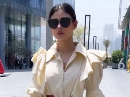 Mouni Roy cheerfully walks on the streets of Dubai