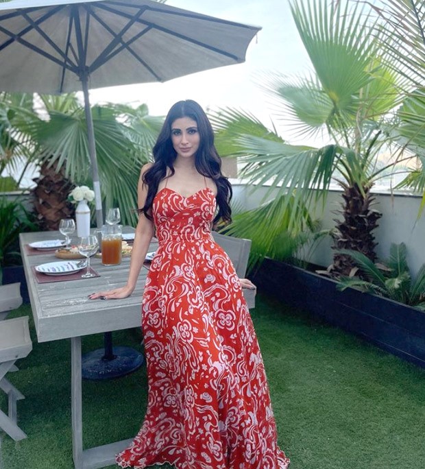 Mouni is a breath of fresh in vibrant maxi dress worth Rs. 13K while spending time with her husband in Dubai