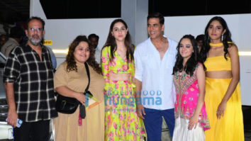 Photos: Akshay Kumar and the Raksha Bandhan team snapped at Kalina airport