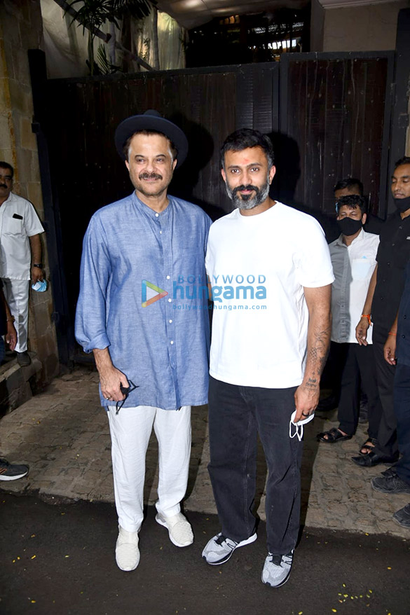 Photos: Anand Ahuja and Anil Kapoor distribute sweets to the media and police team Photos: Anand Ahuja and Anil Kapoor distribute sweets to the media and police team