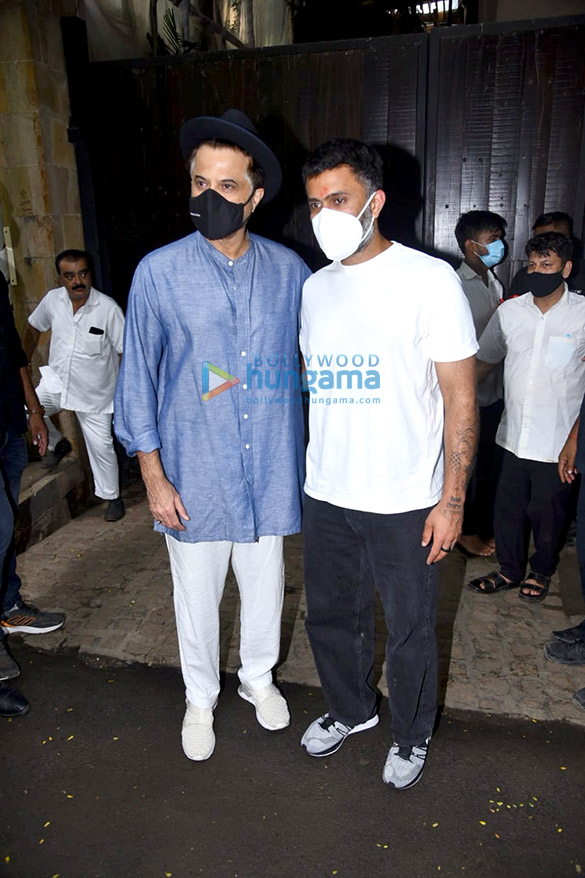 photos anand ahuja and anil kapoor distribute sweets to the media and police team 2