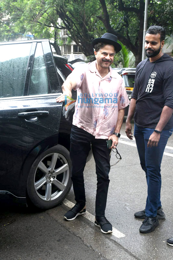 Photos: Anil Kapoor snapped in Bandra Photos: Anil Kapoor snapped in Bandra