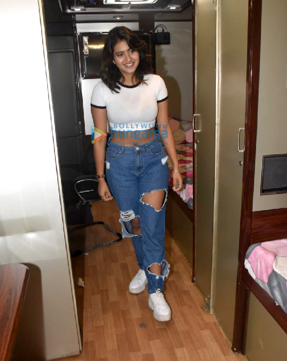 photos anjali arora snapped at after a shoot 3