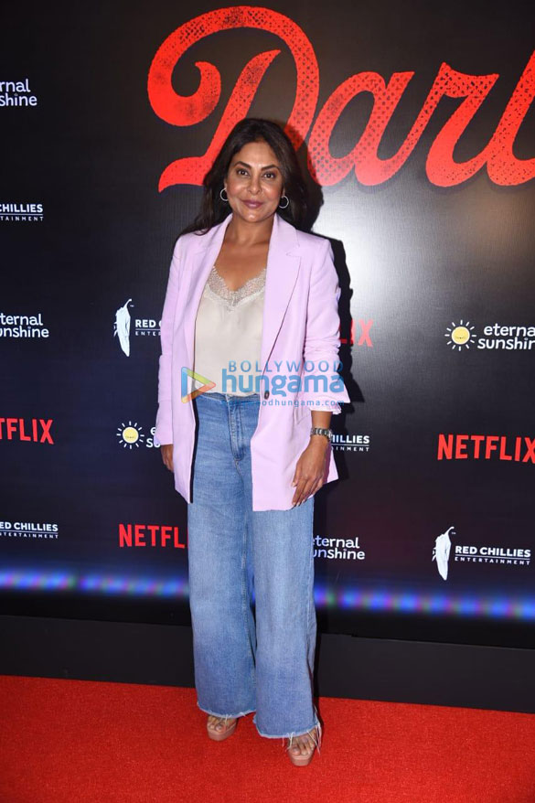 photos celebs grace the premiere of darlings 3