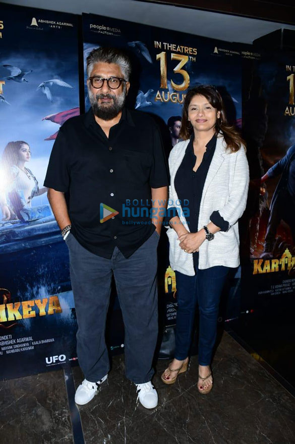 photos celebs grace the screening of kartikeyan 2 6