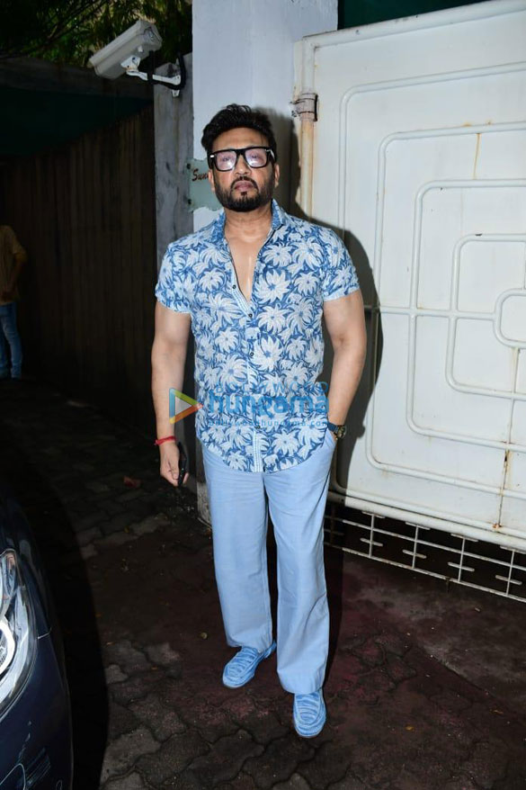 photos celebs grace the screening of laal singh chaddha 5