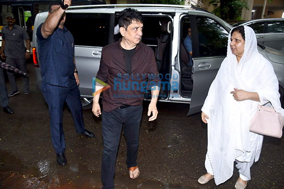 photos firoz nadiadwalas father a g nadiadwalas funeral 3