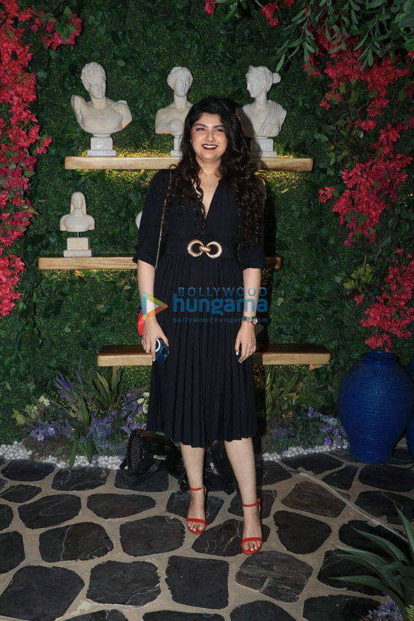 photos gauri khan malaika arora and other celebs attend the launch party of the brand ahikoza 7
