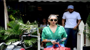 Photos: Jackky Bhagnani and Rakul Preet Singh spotted outside a cafe in Bandra
