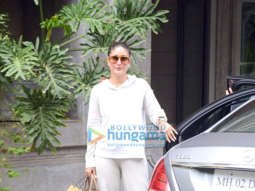 Photos: Kareena Kapoor Khan and Karisma Kapoor snapped outside Randhir Kapoor’s house in Bandra