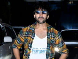 Photos: Kartik Aaryan snapped in Andheri
