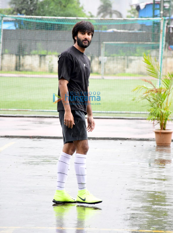 Photos: Meezaan Jafri and Bunty Walia snapped during a football match in Bandra Photos: Meezaan Jafri and Bunty Walia snapped during a football match in Bandra