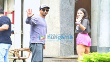 Photos: Sara Ali Khan and Vicky kaushal clicked together at dance class in Andheri