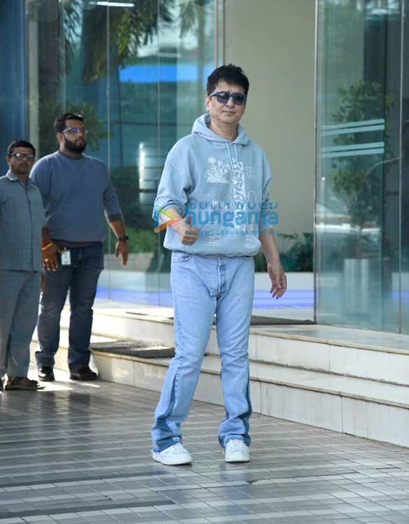 photos shraddha kapoor and sajid nadiadwala snapped in bandra 5