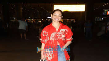 Photos: Tamannaah Bhatia snapped at the airport