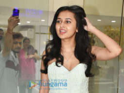 Photos: Tejasswi Prakash snapped outside a salon in Bandra