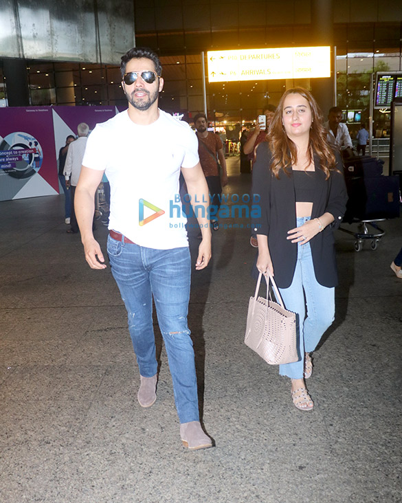 Photos: Varun Dhawan, Natasha Dalal, Shahid Kapoor and Mira Rajput snapped at the airport Photos: Varun Dhawan, Natasha Dalal, Shahid Kapoor and Mira Rajput snapped at the airport