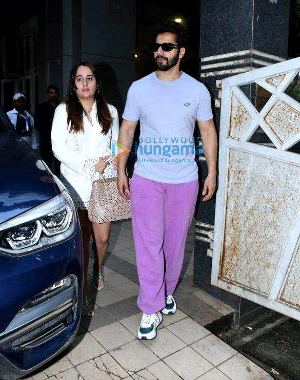 Photos Varun Dhawan Snapped With Wife Natasha Dalal In Juhu 5 Natasha Dalal Varun Dhawan