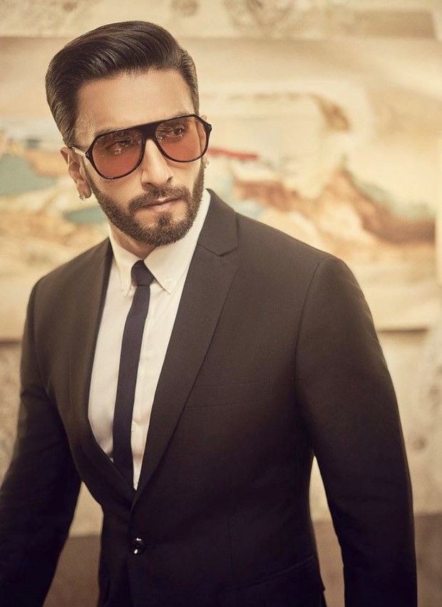 Ranveer Singh exudes panache in black suit as he attends an event in the city 