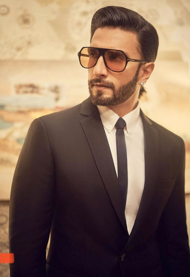 Ranveer Singh exudes panache in black suit as he attends an event in the city 
